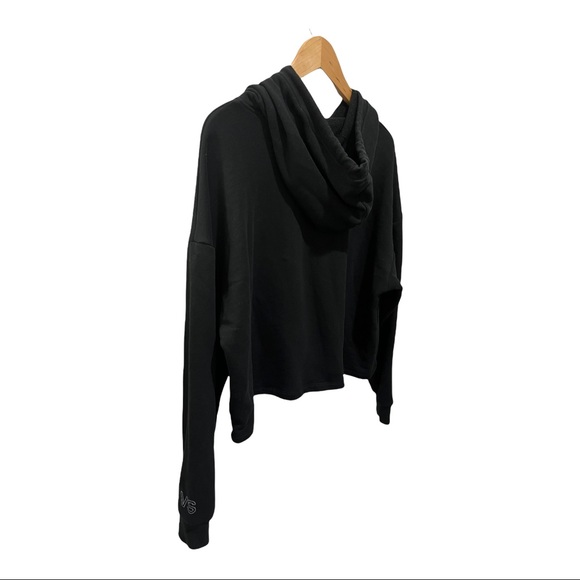 VICTORIA SPORT BLACK ULTRA CROPPED HOODIE LOGO SWEATSHIRT SIZE MEDIUM NWT - Picture 13 of 13